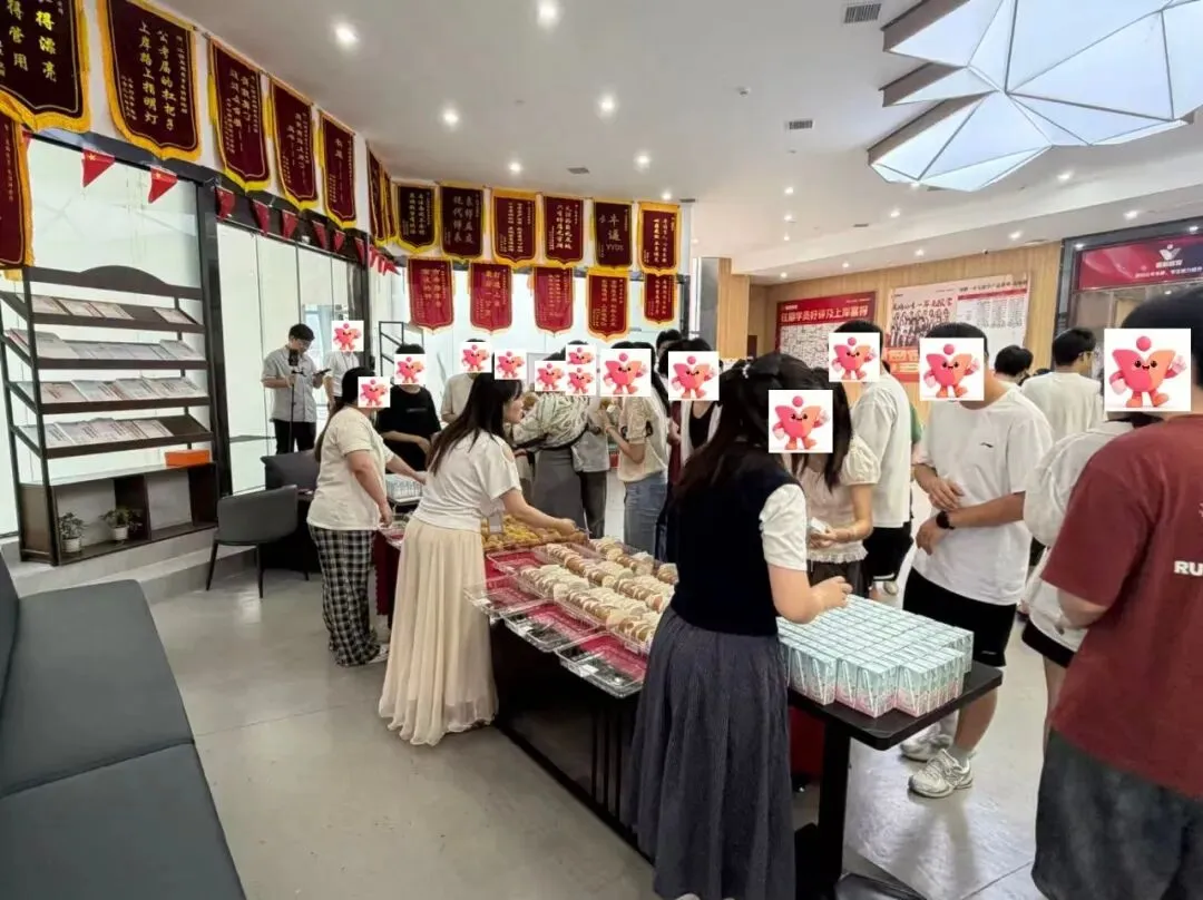 月考砺锋芒,松弛再出发!展鹏月度模考圆满收官~-第41张图片-四季读书网 月考砺锋芒,松弛再出发!展鹏月度模考圆满收官~-第41张图片-四季读书网