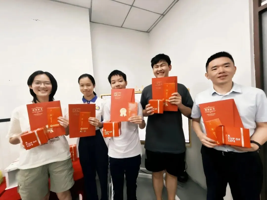 2026中考喜报|这一届启英孩子,英语A+真不少-第15张图片-四季读书网