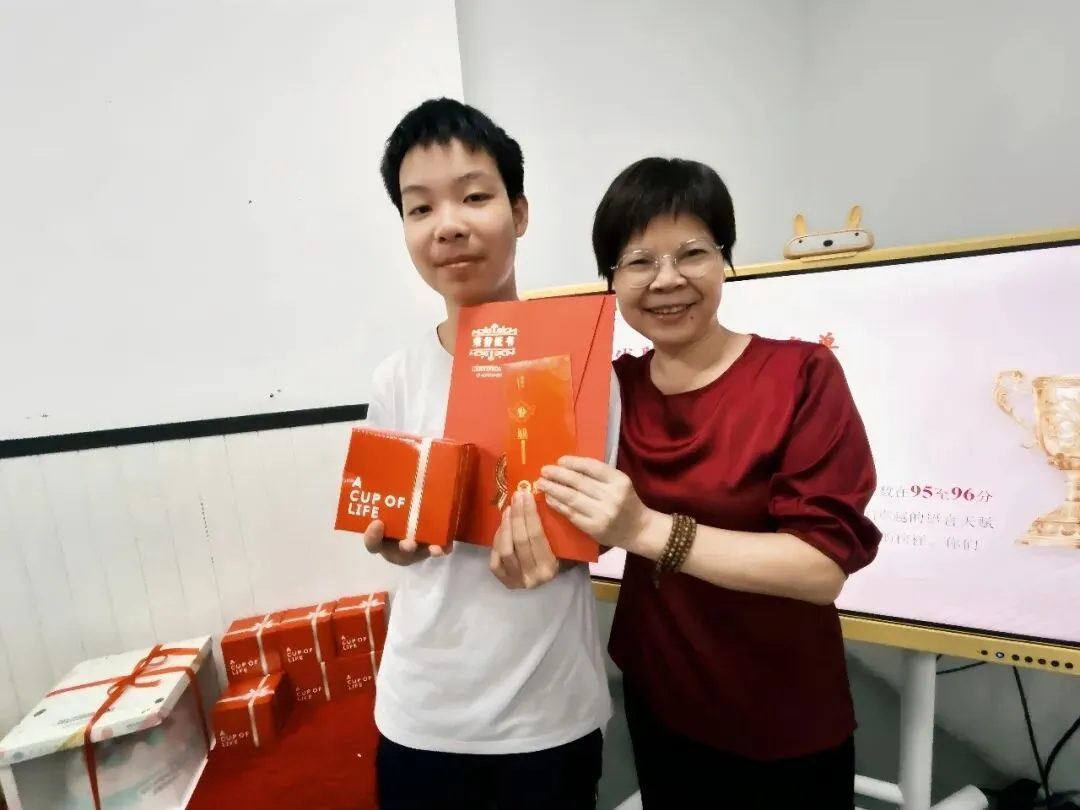 2026中考喜报|这一届启英孩子,英语A+真不少-第19张图片-四季读书网