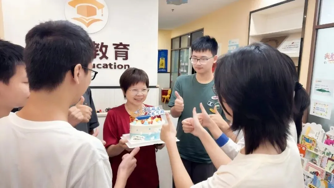 2026中考喜报|这一届启英孩子,英语A+真不少-第34张图片-四季读书网