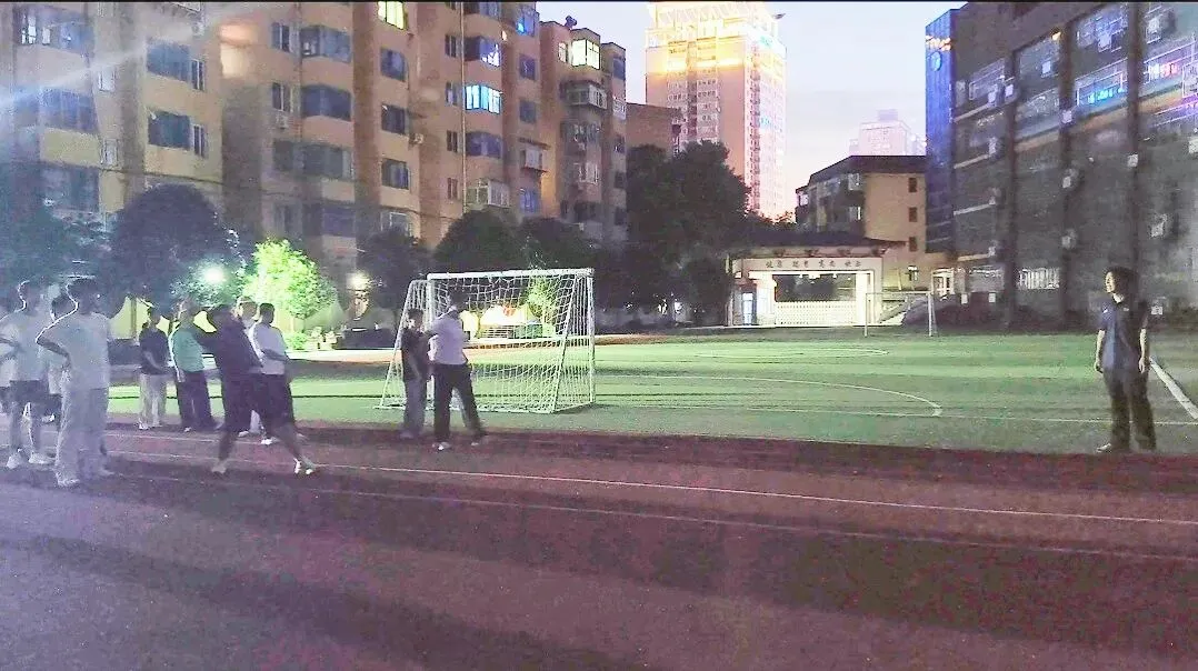 八月盛夏,汗水为证|西安飞翔中考体育暑期训练纪实-第8张图片-四季读书网
