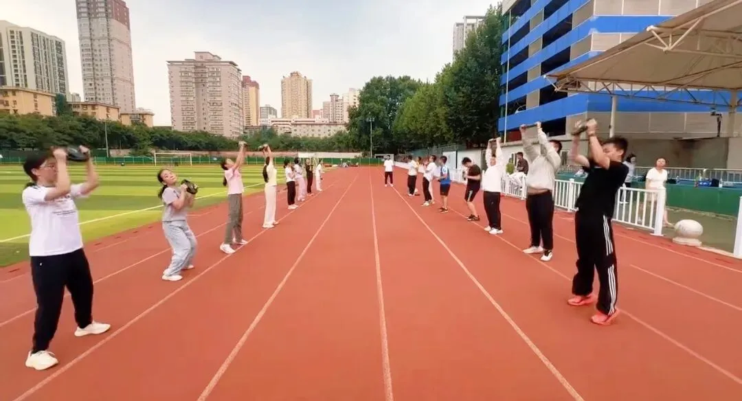 八月盛夏,汗水为证|西安飞翔中考体育暑期训练纪实-第23张图片-四季读书网
