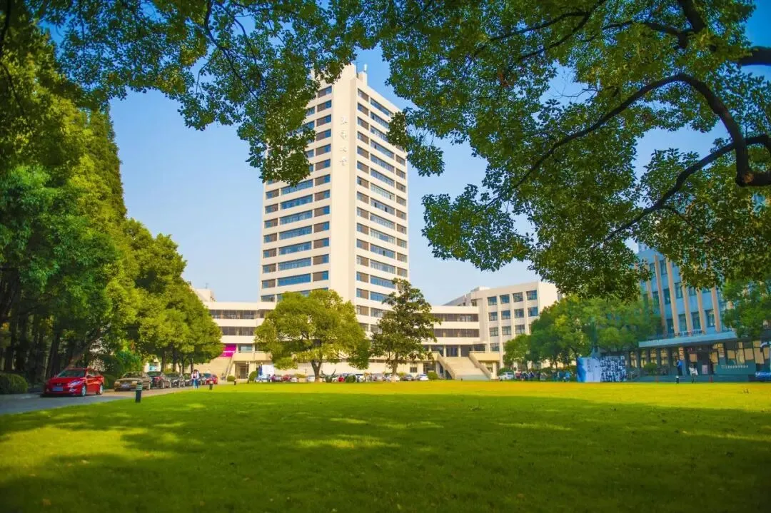 东华大学插班生政策解析(含真题)-第12张图片-四季读书网 东华大学插班生政策解析(含真题)-第12张图片-四季读书网