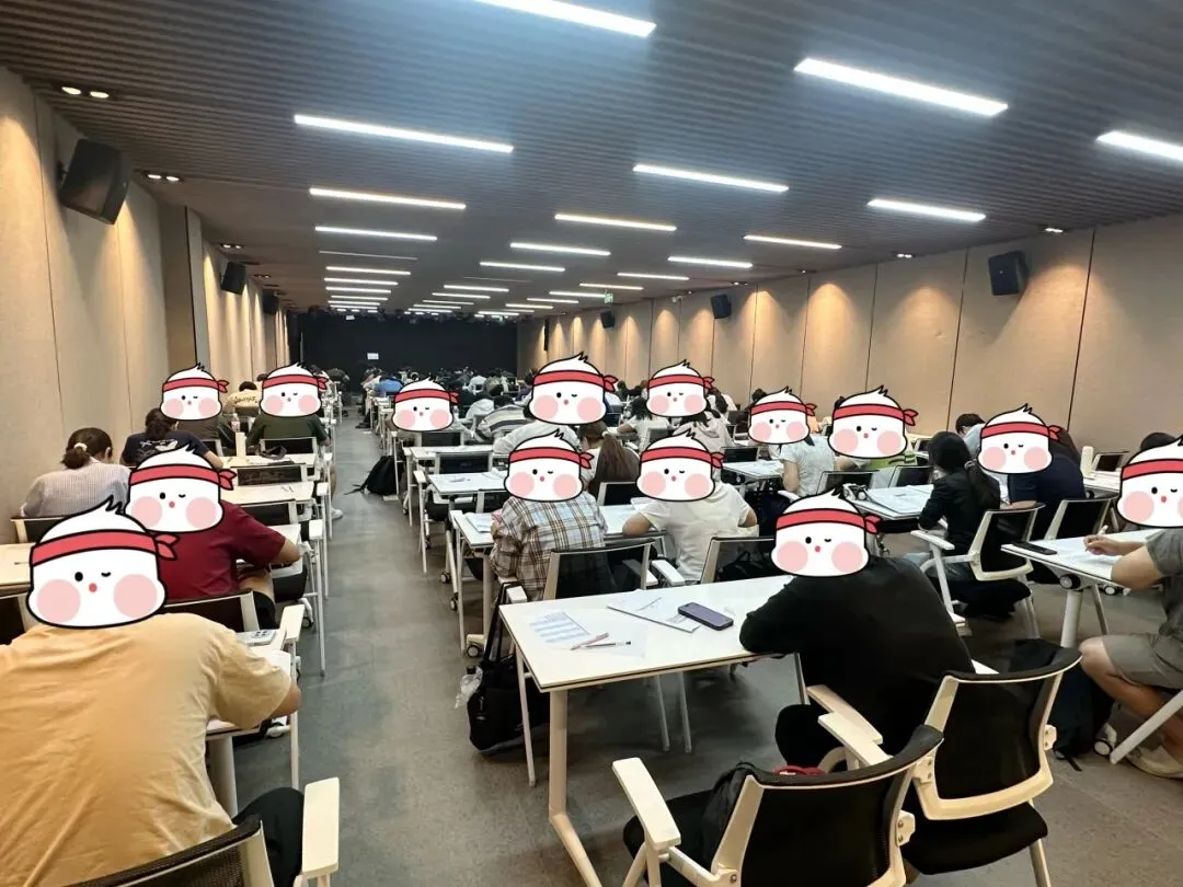 赛场实录|北京粉笔线下模考大赛今日火热开考!最高分74.7→-第7张图片-四季读书网