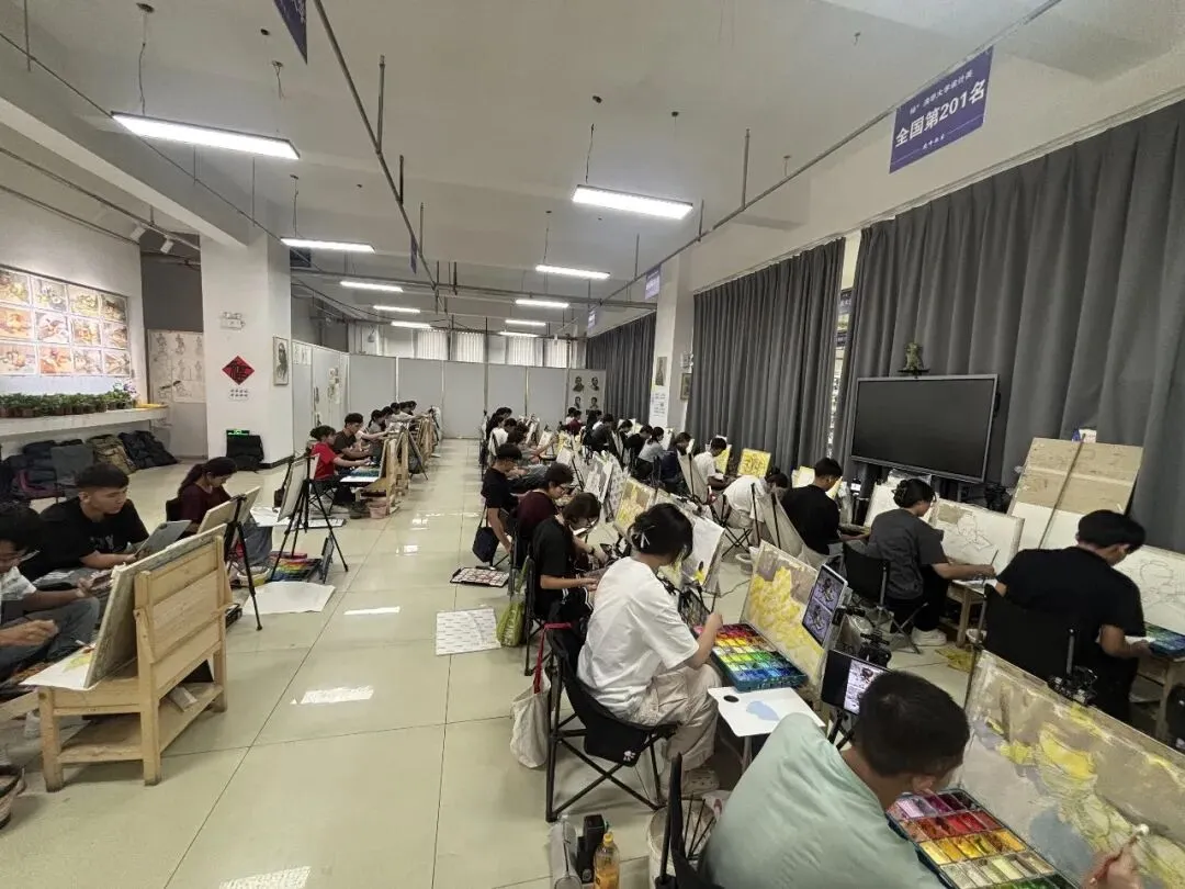 模考收官|以实战淬炼功底,为艺考蓄力前行-第13张图片-四季读书网