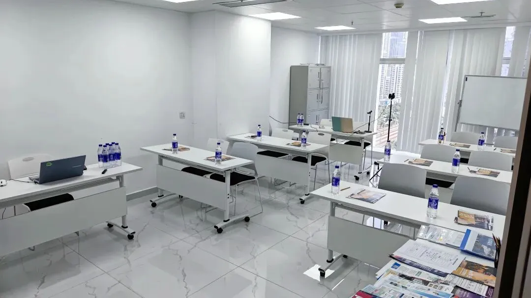 中考后香港升学新通道 - 香港先修文凭课程招生会圆满结束!-第3张图片-四季读书网