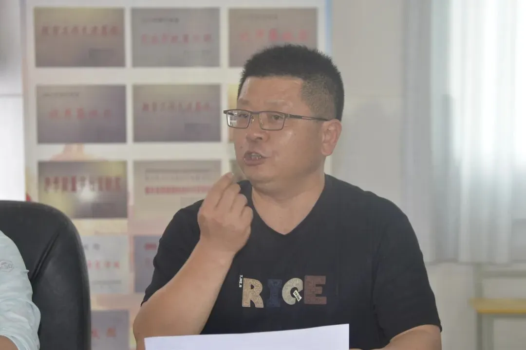 曲江中学教育集团召开2025年中考一模质量分析会-第9张图片-四季读书网