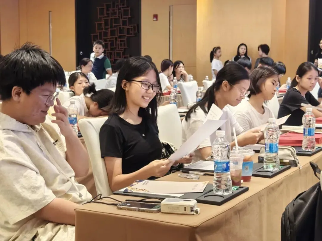 “锌”光孵出,作文满分①——中考语文120少女的思辨底色-第7张图片-四季读书网 “锌”光孵出,作文满分①——中考语文120少女的思辨底色-第7张图片-四季读书网