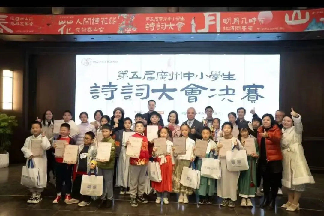 “谦”寻诗意,终见满分②——中考语文120的诗词品读之路-第9张图片-四季读书网 “谦”寻诗意,终见满分②——中考语文120的诗词品读之路-第9张图片-四季读书网