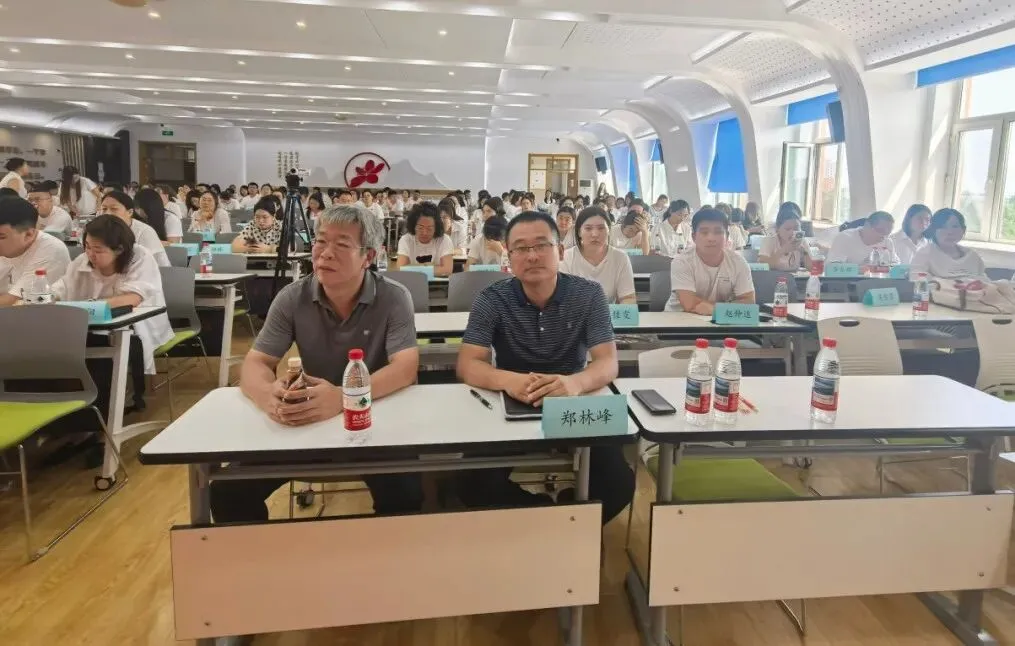【47·培训】人工智能背景下的新中考适时应变——47中学2026年新入职教师暑期业务培训纪实(三)-第5张图片-四季读书网