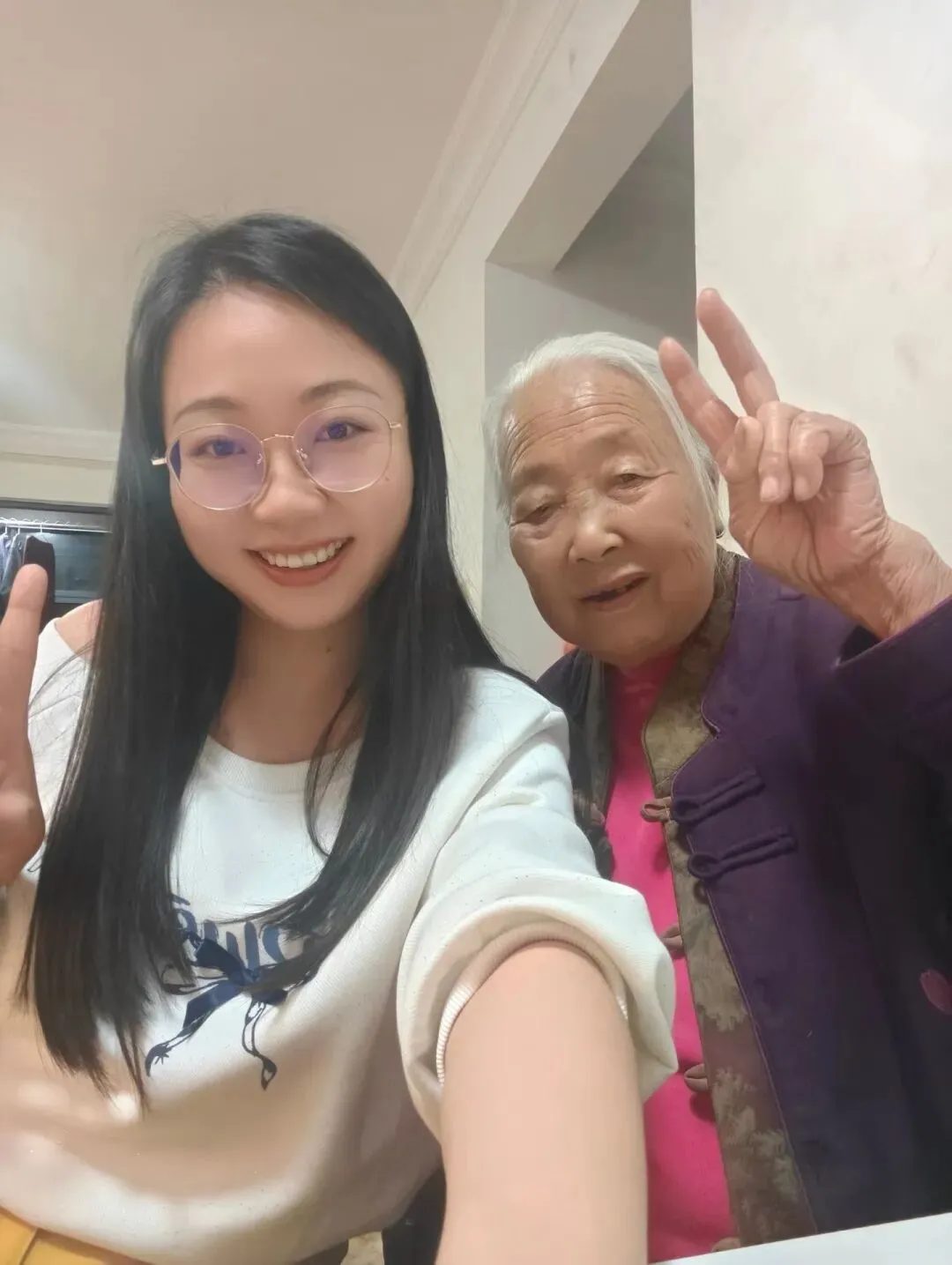 中考高分作文分享6:人物榜样,写祖辈的顶级立意-第20张图片-四季读书网 中考高分作文分享6:人物榜样,写祖辈的顶级立意-第20张图片-四季读书网