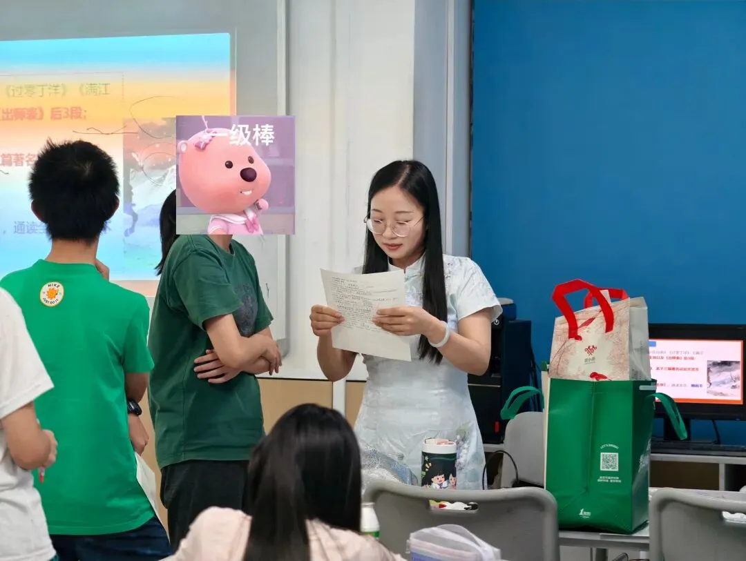 中考高分作文分享6:人物榜样,写祖辈的顶级立意-第21张图片-四季读书网 中考高分作文分享6:人物榜样,写祖辈的顶级立意-第21张图片-四季读书网