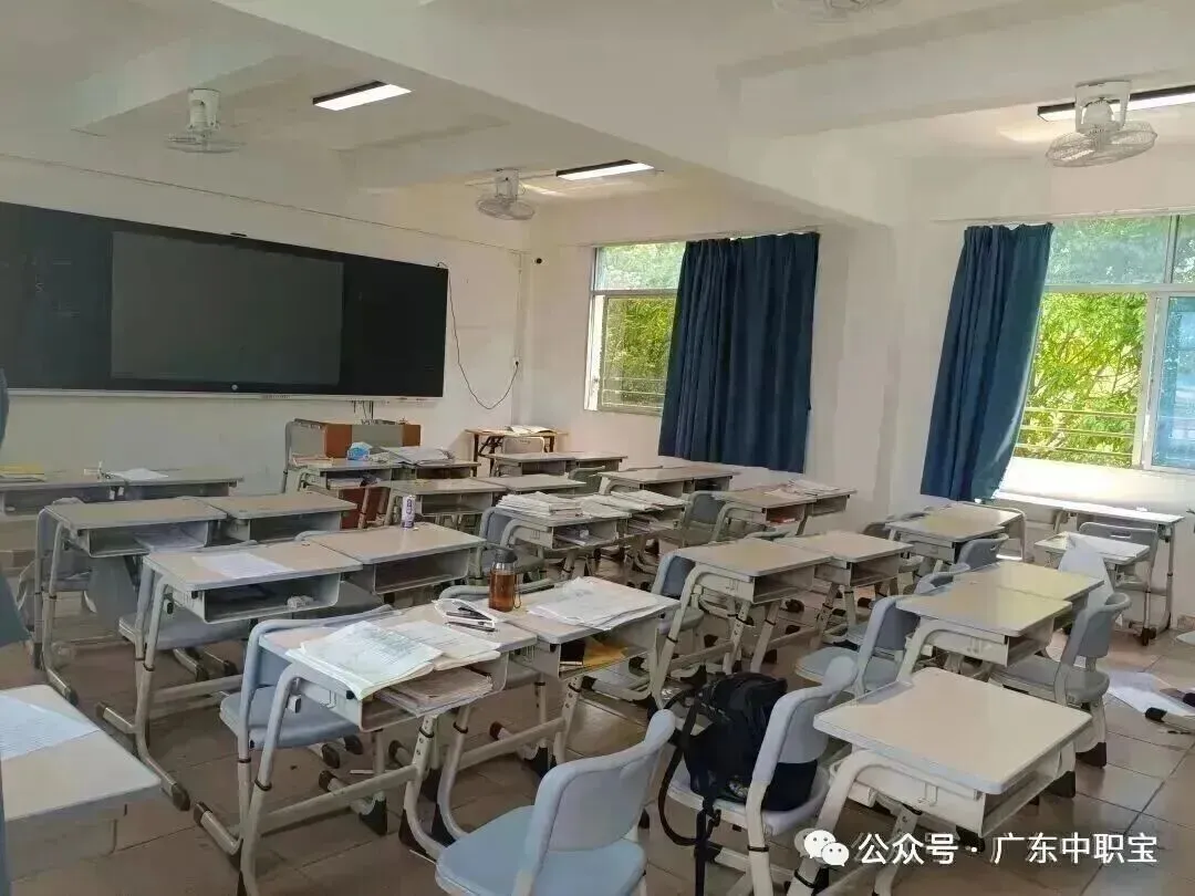 @2027届考生,免费领3+证书真题资料包!-第36张图片-四季读书网 @2027届考生,免费领3+证书真题资料包!-第36张图片-四季读书网