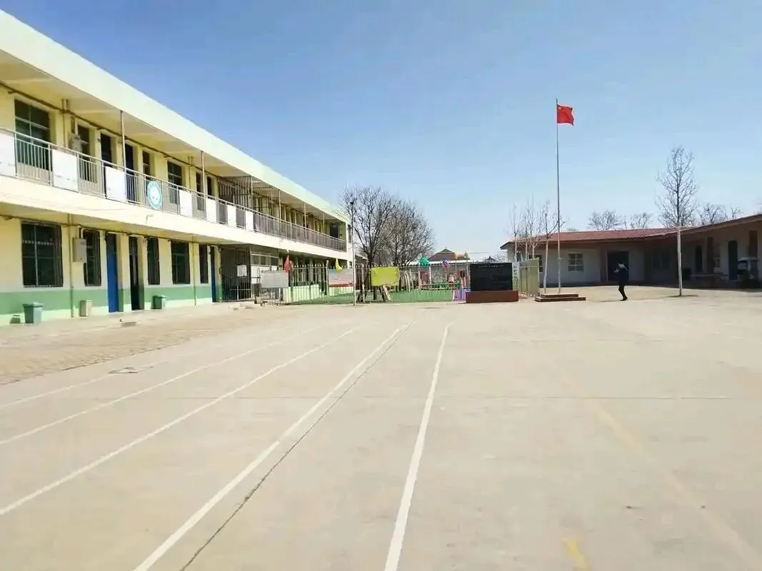 中考落榜重点高中真得不必焦虑,人生是长跑,不必纠结一时输赢-第1张图片-四季读书网
