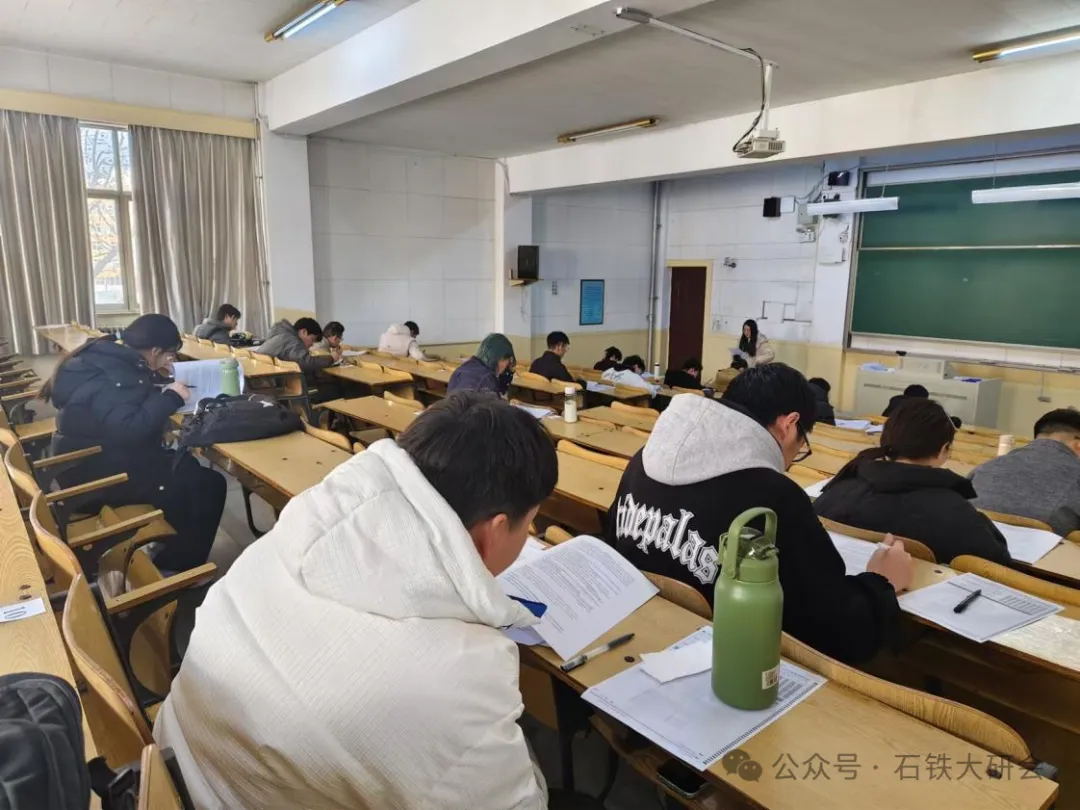 精品活动 | 第二届研究生“英语四、六级模拟考试”成功举办-第4张图片-四季读书网