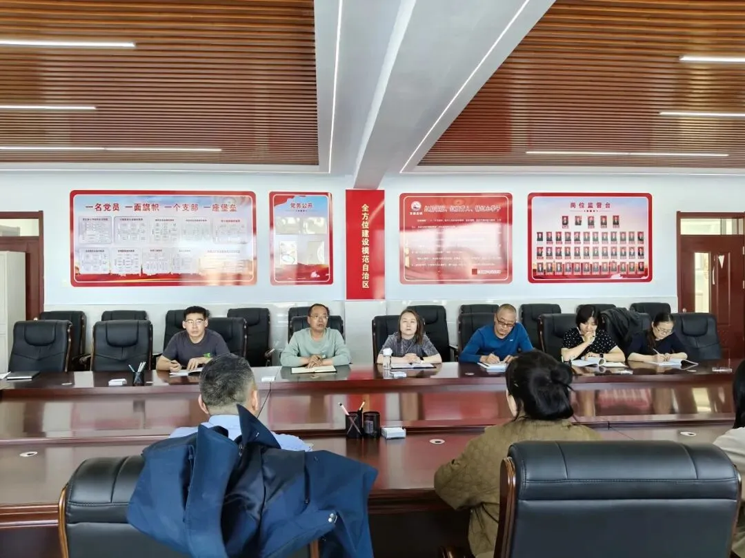 交流互鉴促提升 凝心聚力备中考——正蓝旗第一中学与二中联合举办初三备考交流会-第5张图片-四季读书网 交流互鉴促提升 凝心聚力备中考——正蓝旗第一中学与二中联合举办初三备考交流会-第5张图片-四季读书网