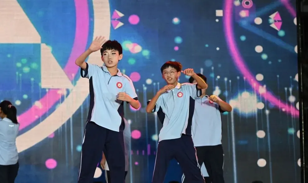 【2026暑期欢乐总动员暨中考庆功晚会】-第24张图片-四季读书网 【2026暑期欢乐总动员暨中考庆功晚会】-第24张图片-四季读书网