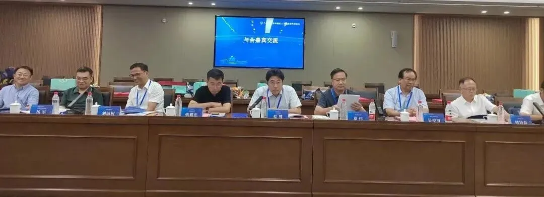 中考指引|跟着东大新生蹭饭图,认识广东名中学的“吴班”-第34张图片-四季读书网