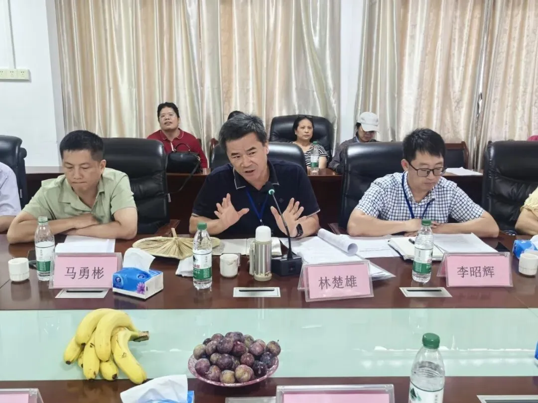 韶关市浈江区风采实验学校召开2026届中考复盘反思会-第11张图片-四季读书网