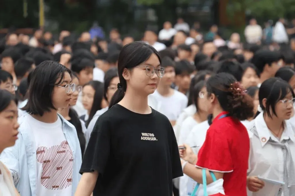 今年的中考和高考都“颠”了-第3张图片-四季读书网