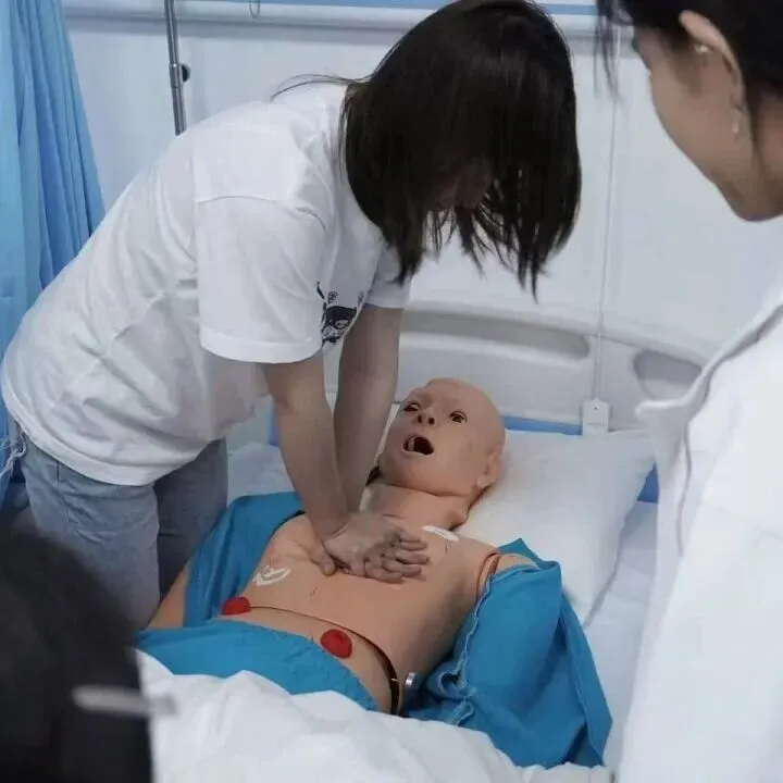 中考不是终点|在华商技工学校,我遇见了属于自己的滚烫未来-第18张图片-四季读书网
