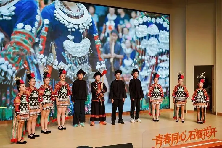 山海携手,石榴绽芳华 雷山二中 6 名中考优秀学子参与粤港澳夏令营-第15张图片-四季读书网