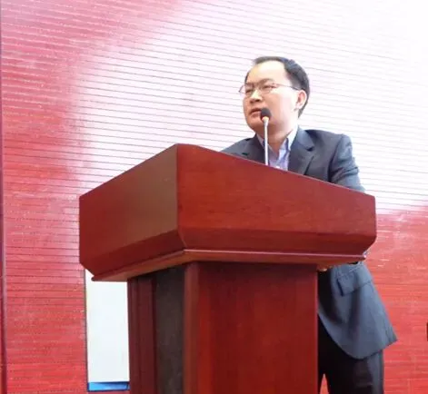 砥砺前行 勇创辉煌——2019年中考冲刺宣誓仪式暨校友基金会颁奖大会-第18张图片-四季读书网 砥砺前行 勇创辉煌——2019年中考冲刺宣誓仪式暨校友基金会颁奖大会-第18张图片-四季读书网