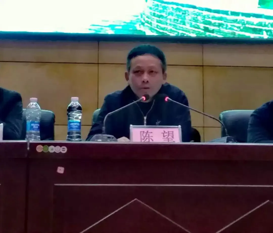 砥砺前行 勇创辉煌——2019年中考冲刺宣誓仪式暨校友基金会颁奖大会-第73张图片-四季读书网 砥砺前行 勇创辉煌——2019年中考冲刺宣誓仪式暨校友基金会颁奖大会-第73张图片-四季读书网