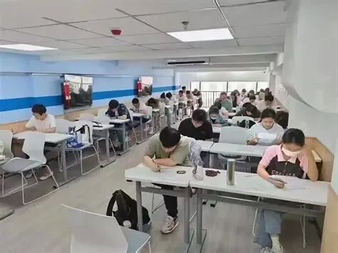 郑州中考、高考全日制择校:口碑补习学校完整解析(2026最新版)-第2张图片-四季读书网 郑州中考、高考全日制择校:口碑补习学校完整解析(2026最新版)-第2张图片-四季读书网