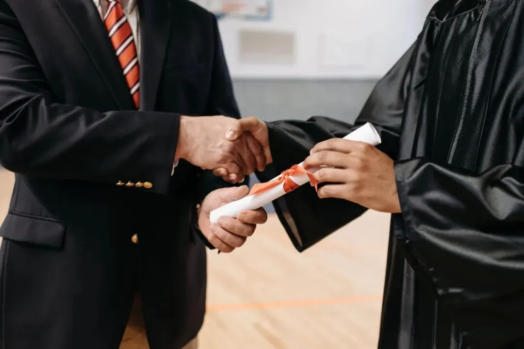 WLSA学姐的自述:上海中考700分紧急转轨国际高中,2年后我后悔了吗?-第11张图片-四季读书网