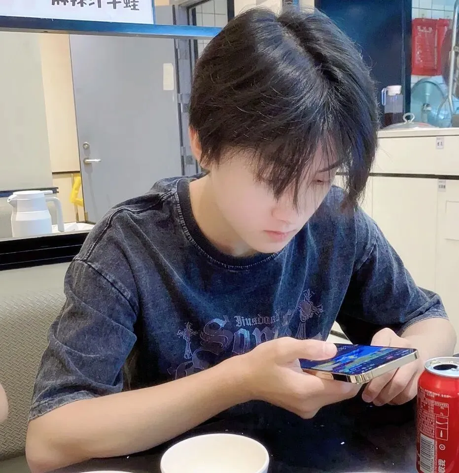 从“中考弃考”到“4科A*”,从休学一年到港中文...他用三年重启人生-第3张图片-四季读书网