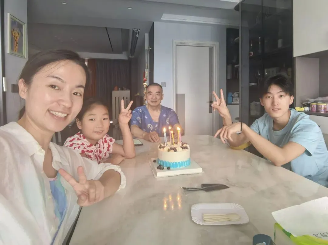 从“中考弃考”到“4科A*”,从休学一年到港中文...他用三年重启人生-第4张图片-四季读书网