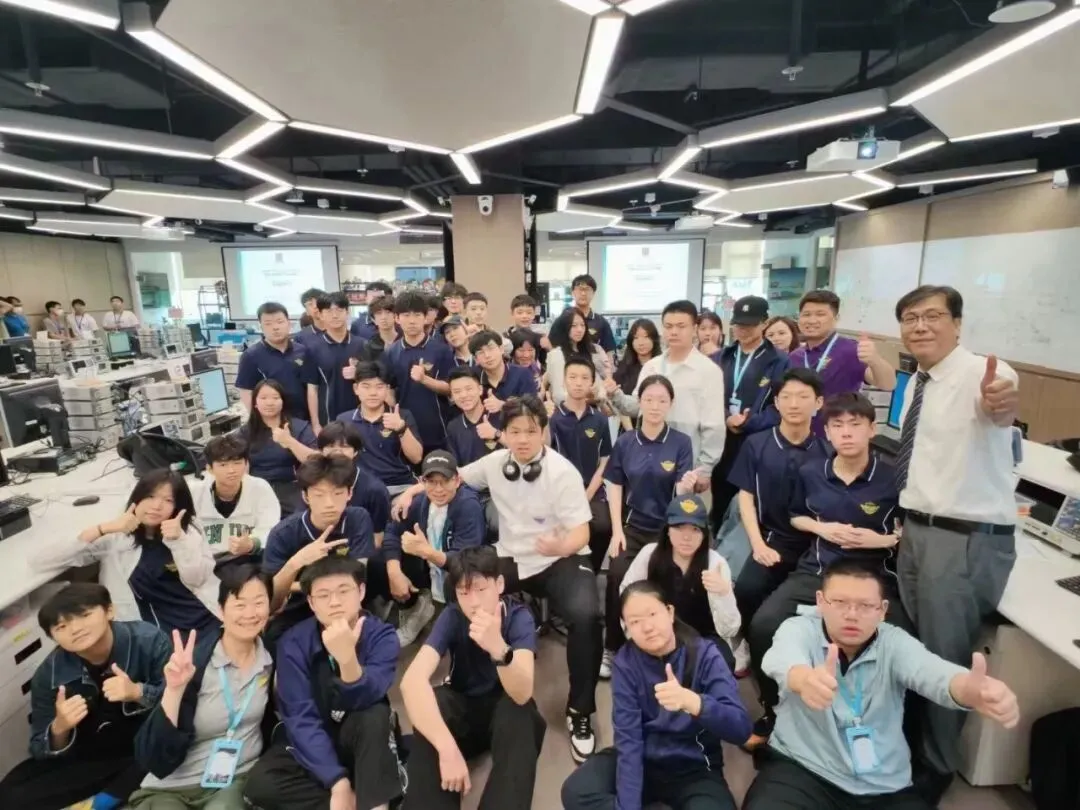 从“中考弃考”到“4科A*”,从休学一年到港中文...他用三年重启人生-第8张图片-四季读书网