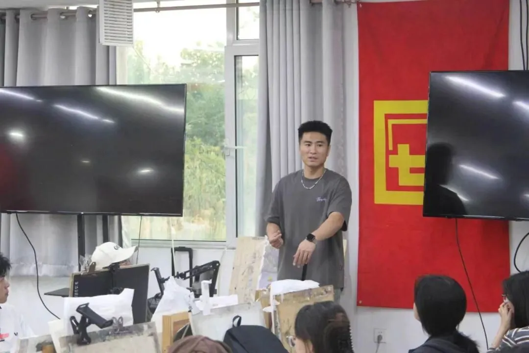 笔墨赴征途,模考砺初心|七号画室2026全省一模统考全纪实-第13张图片-四季读书网 笔墨赴征途,模考砺初心|七号画室2026全省一模统考全纪实-第13张图片-四季读书网