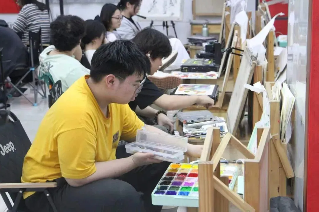 笔墨赴征途,模考砺初心|七号画室2026全省一模统考全纪实-第15张图片-四季读书网 笔墨赴征途,模考砺初心|七号画室2026全省一模统考全纪实-第15张图片-四季读书网