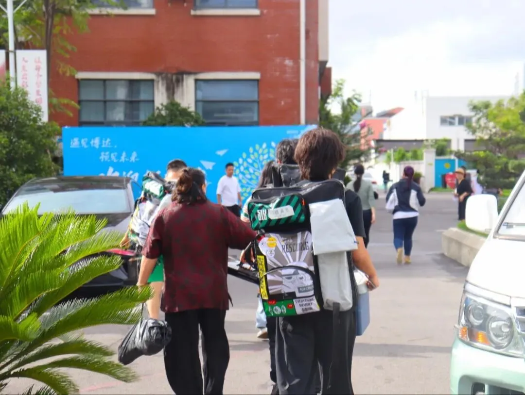 模考砺锋芒 逐梦正当时|博达学校2027上海美术首次模拟考试顺利举行-第6张图片-四季读书网 模考砺锋芒 逐梦正当时|博达学校2027上海美术首次模拟考试顺利举行-第6张图片-四季读书网