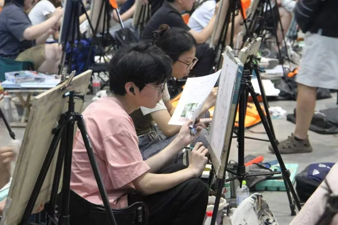 笔墨赴征途,模考砺初心|七号画室2026全省一模统考全纪实-第27张图片-四季读书网 笔墨赴征途,模考砺初心|七号画室2026全省一模统考全纪实-第27张图片-四季读书网
