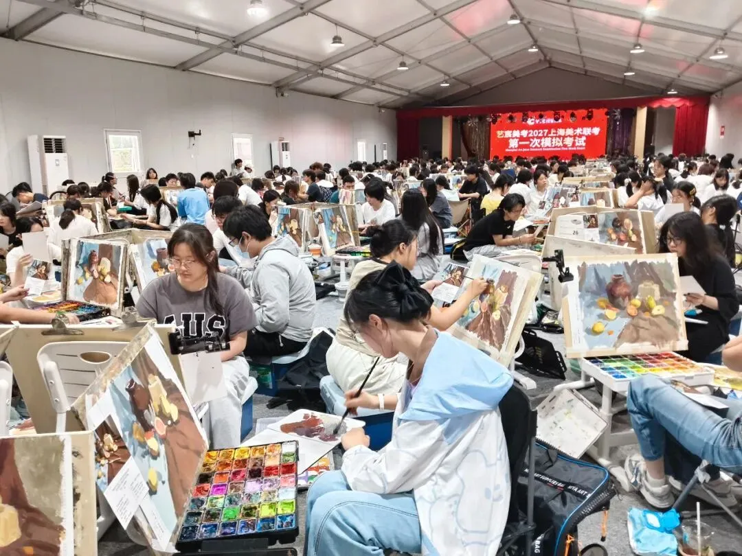 模考砺锋芒 逐梦正当时|博达学校2027上海美术首次模拟考试顺利举行-第24张图片-四季读书网 模考砺锋芒 逐梦正当时|博达学校2027上海美术首次模拟考试顺利举行-第24张图片-四季读书网
