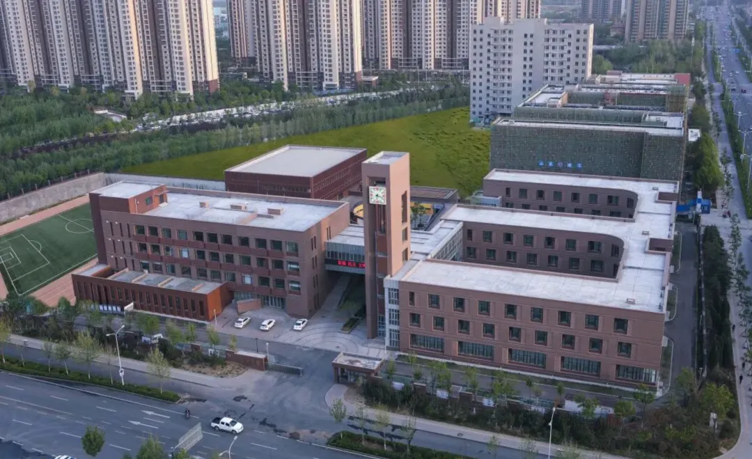 2026年济南全市中考成绩出炉,西部一强多极格局出现,教育兴正在全面加速-第12张图片-四季读书网