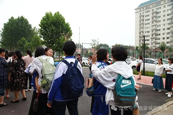 2026年济南全市中考成绩出炉,西部一强多极格局出现,教育兴正在全面加速-第16张图片-四季读书网