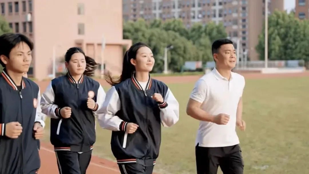 中考成绩不理想|别怕,换条赛道照样逆风翻盘-第17张图片-四季读书网