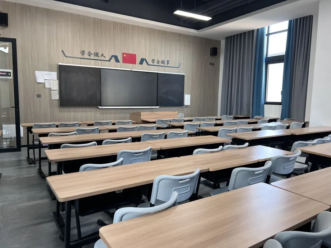 【补录仅剩两天】中考失利未被录取别灰心!广州这所优质中职院校免分数自主招生正在开放(广东花城工商高级技工学校)-第7张图片-四季读书网 【补录仅剩两天】中考失利未被录取别灰心!广州这所优质中职院校免分数自主招生正在开放(广东花城工商高级技工学校)-第7张图片-四季读书网