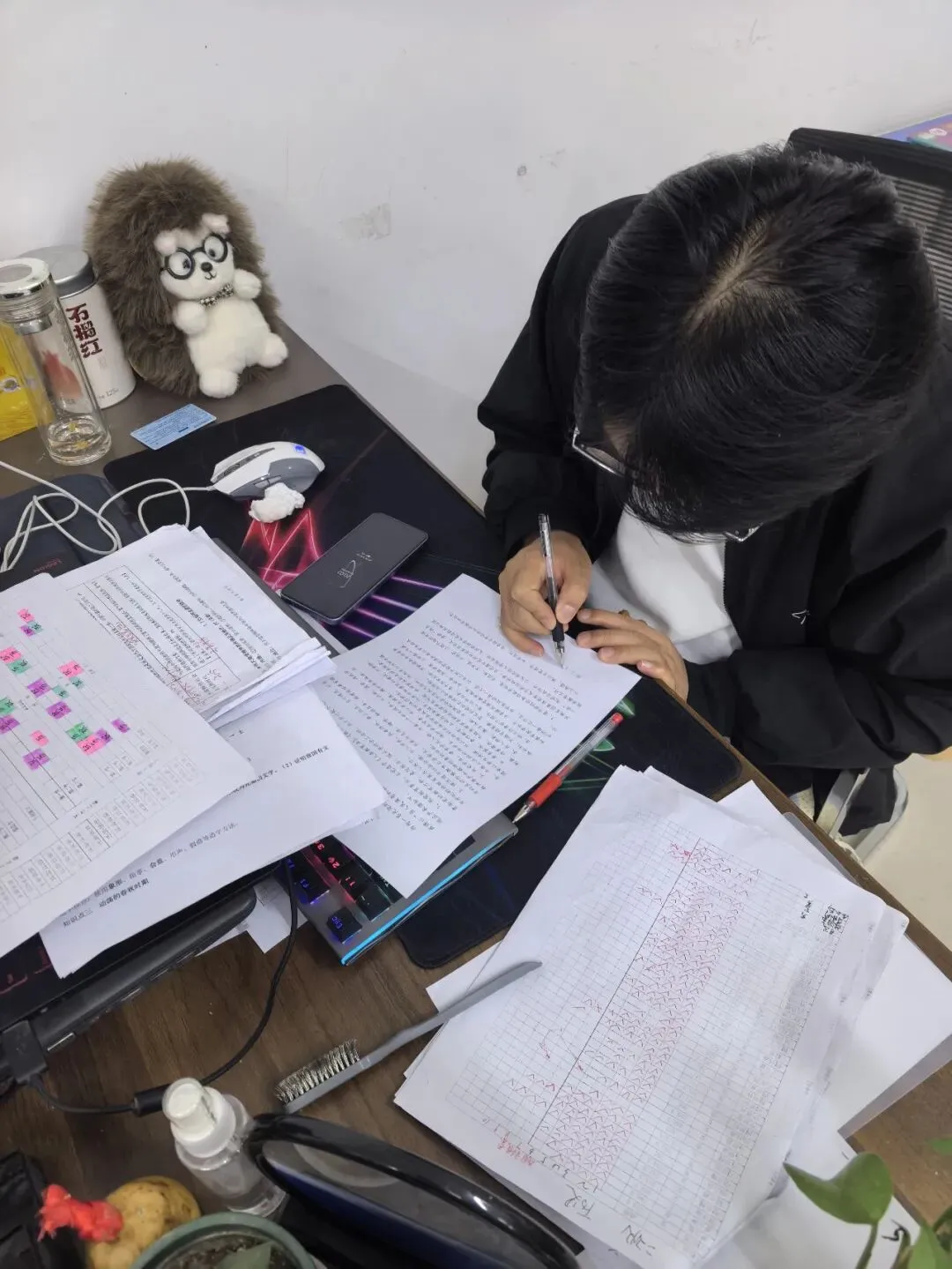 中考压实安全责任 筑牢平安校园|成功中考一校、三校开展安全责任书签订工作-第4张图片-四季读书网
