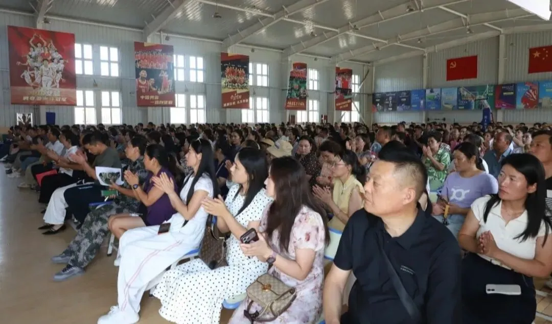 凝心聚力迎中考 家校携手共冲刺-第9张图片-四季读书网 凝心聚力迎中考 家校携手共冲刺-第9张图片-四季读书网