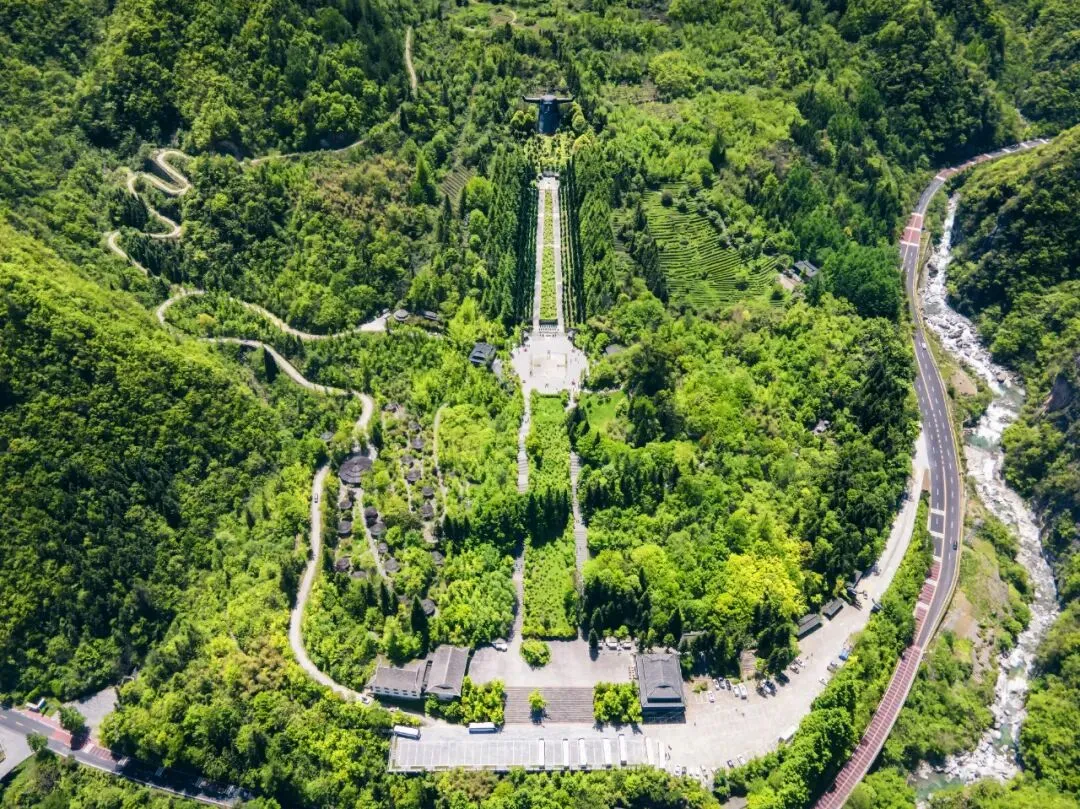 此生必去的原始天堂,这份神农架最全旅行攻略,必须收藏!8大必去景点任你选