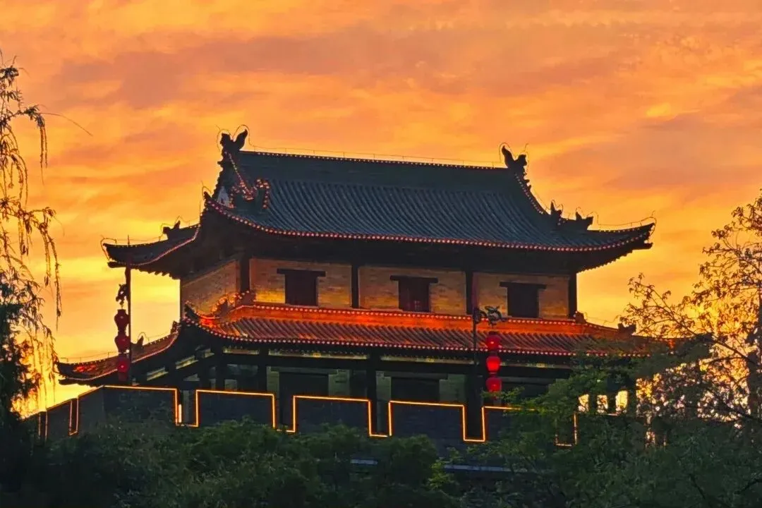 第一次去西安看这篇!完整版旅行指南,景点 / 住宿 / 美食全整理
