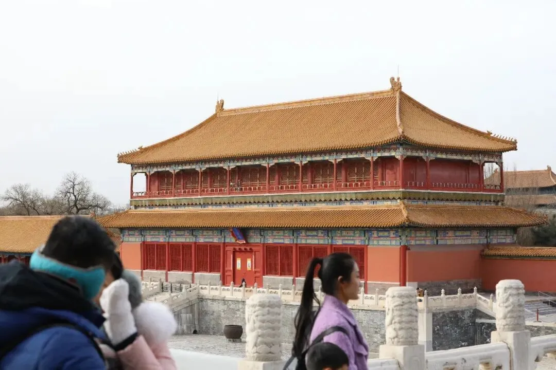 课本成了旅游攻略,泡泡玛特成了新特产——今天的中国旅游,每个赛道都在"加深度"