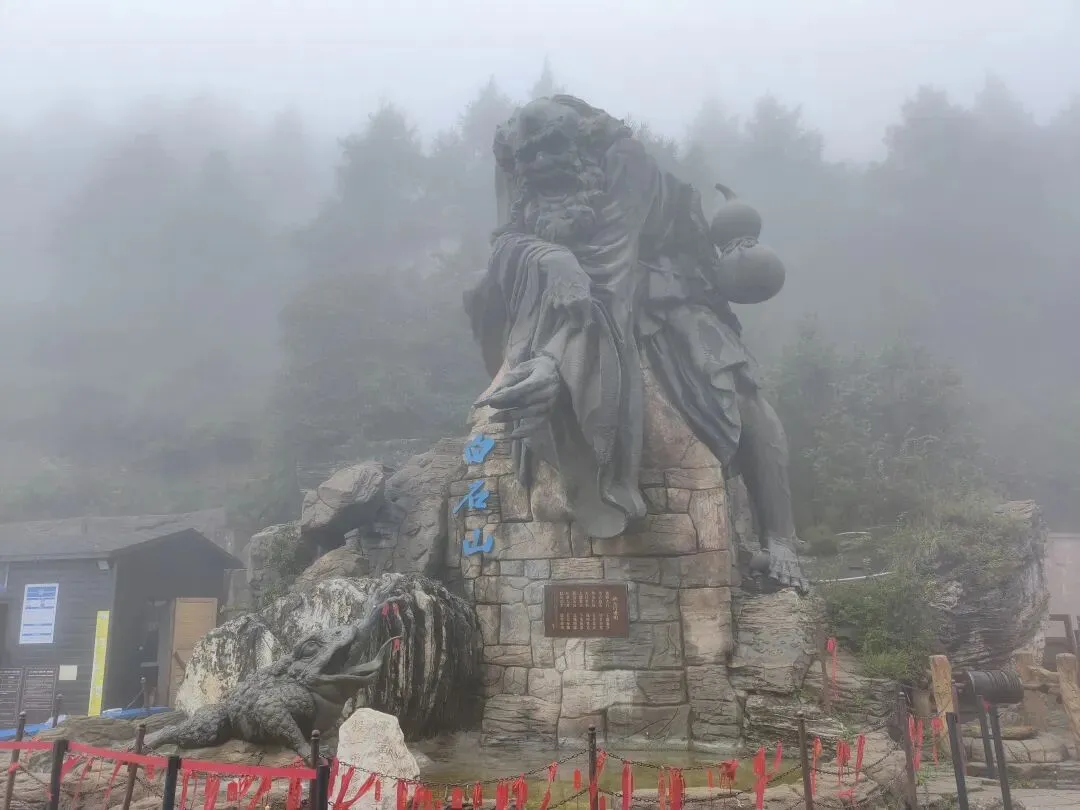 21℃云端避暑仙境|保定白石山沉浸式游玩全攻略