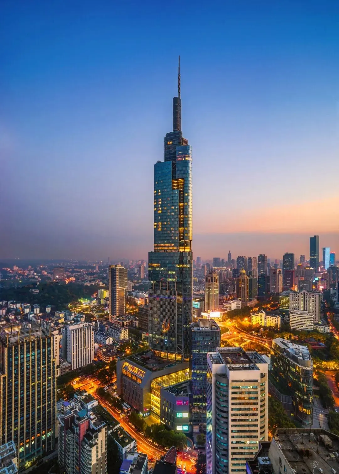 南京旅游攻略|六朝古都,秦淮河风月,明城墙、民国风情,人文厚重,适合亲子研学、美食逛吃|必去景点、交通吃住、行程一次讲清
