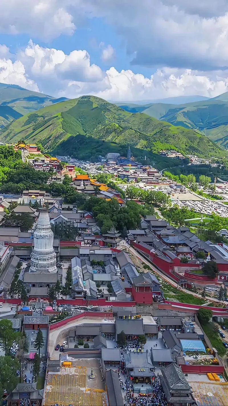 五台山旅游攻略|四大佛教名山,山林清幽,古刹林立,祈福静心,适合自驾朝圣、休闲散心|必去景点、交通吃住、行程一次讲清
